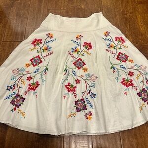 Carole Little White Linen Blend Skirt with Colorful Floral Embroidery Sz 6